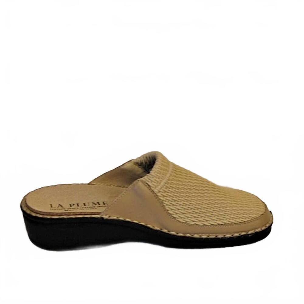 NEW LAPLUME women's flex clog in beige